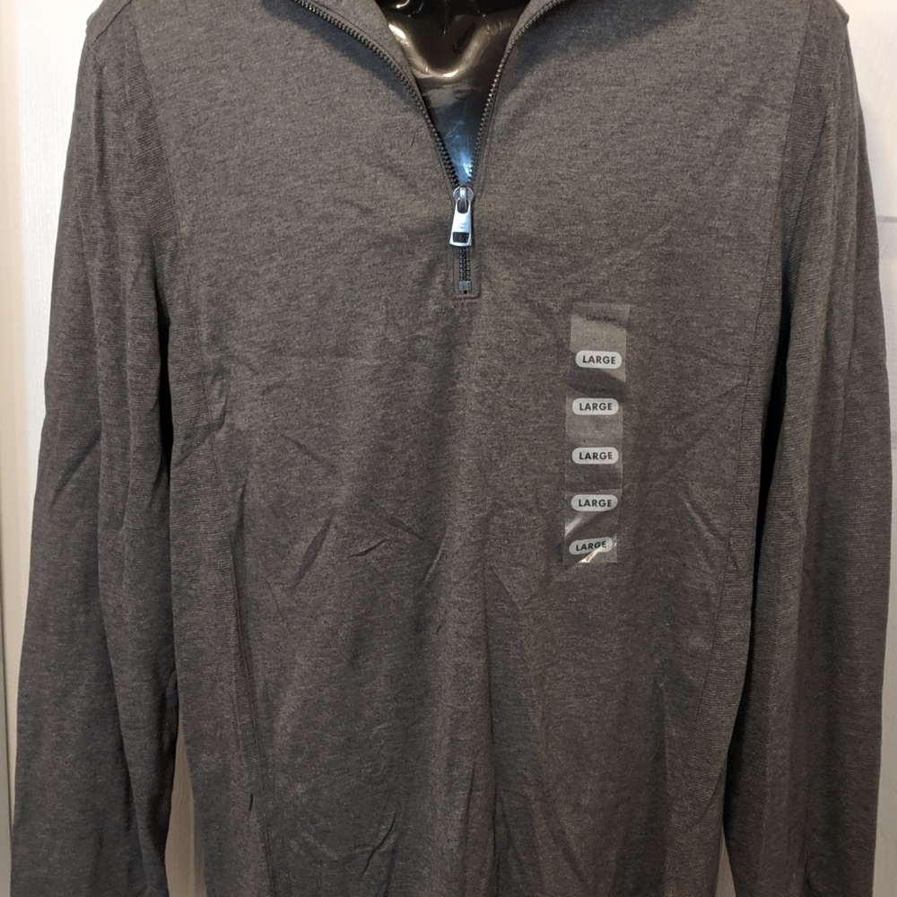 Men's long sleeve pull over